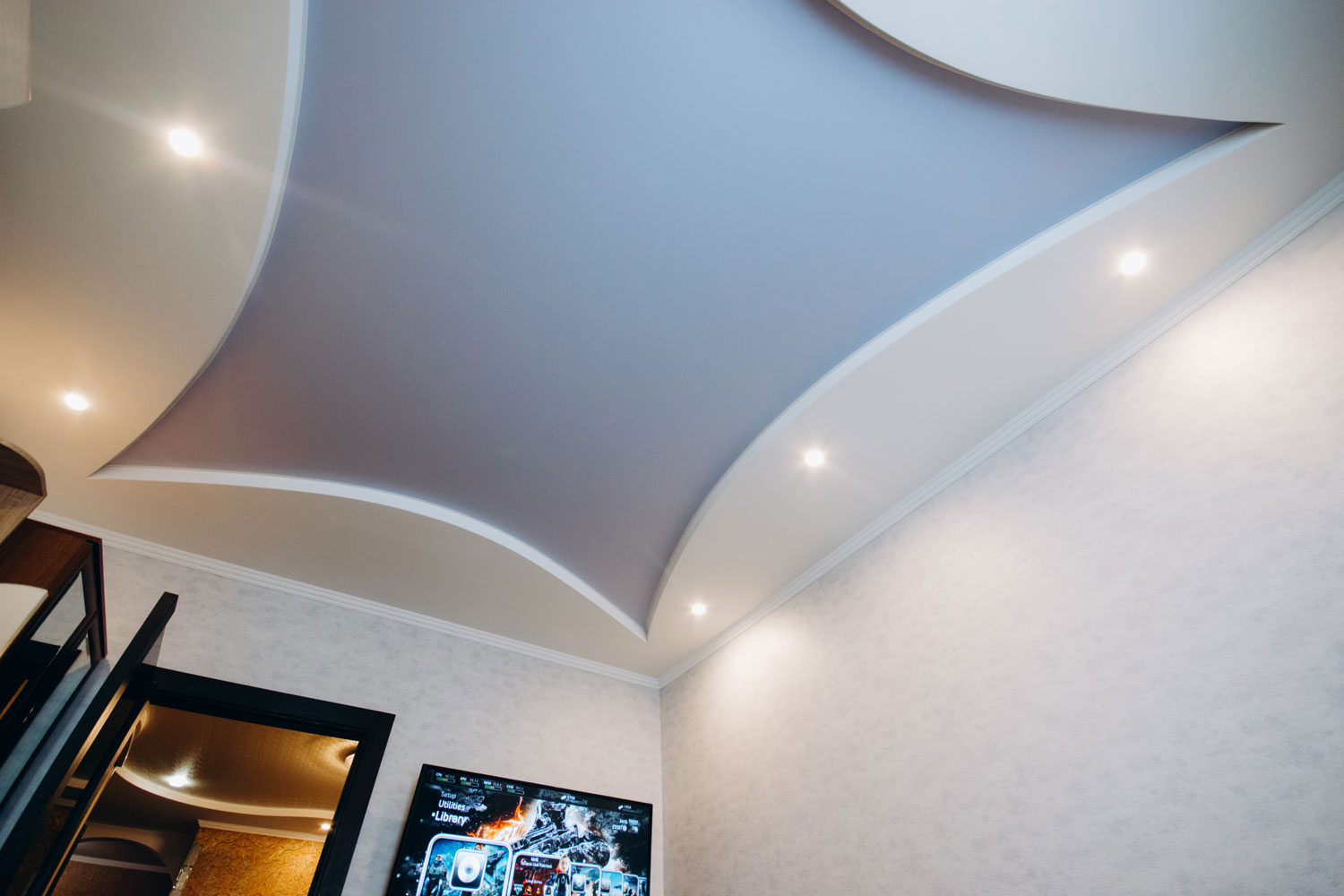 Satinines įtempiamos lubos