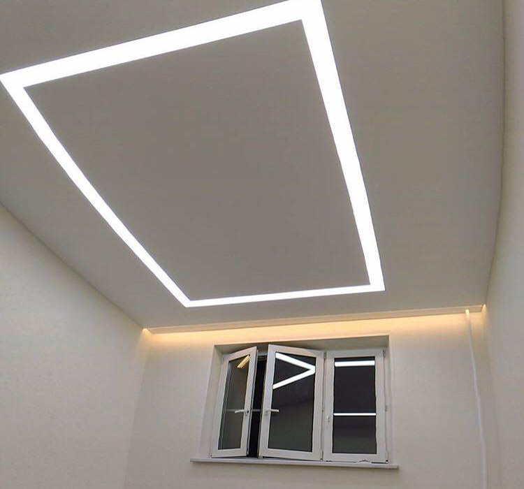 Plačios šviesos linijos